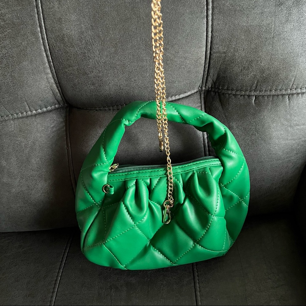 Quilted Chain Ruched Bag - Picture 2 of 10